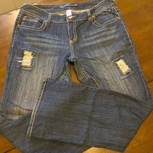 Maurices SZ 18 straight leg jeans